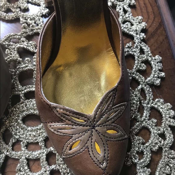 MIU MIU vintage heels, tan and gold leather heels - Picture 5 of 6